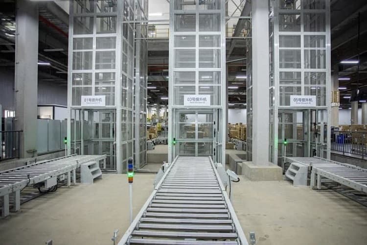 Băng tải cho pallet Băng tải cho pallet
